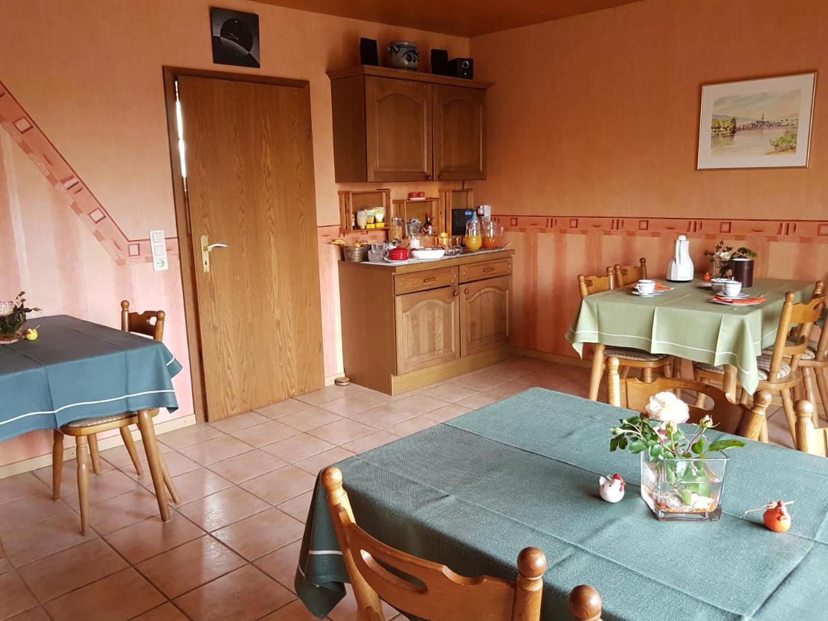 Ferienweinhaus Roemer-Knodt Kröv Екстериор снимка
